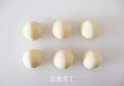 Make Pyramid drum bread step 9