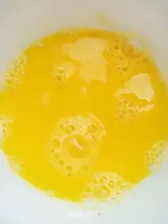 Make Pineapple egg fried rice step 4