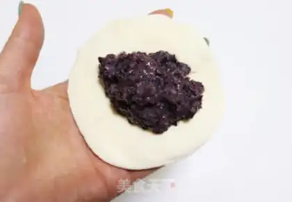Make Pyramid drum bread step 10