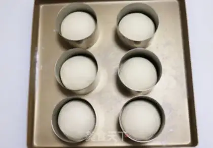 Make Pyramid drum bread step 12