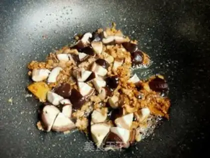 Make Onion mushroom fried meat step 11