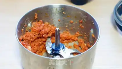 Make Beef cake and eggs step 0