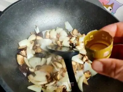 Make Onion mushroom fried meat step 15