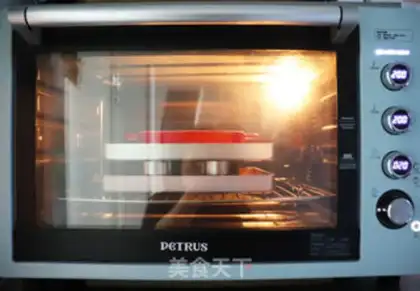 Make Pyramid drum bread step 16