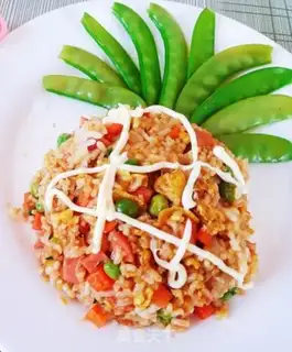 Make Pineapple egg fried rice step 13