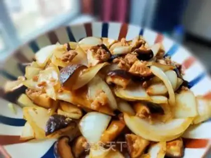 Make Onion mushroom fried meat step 18