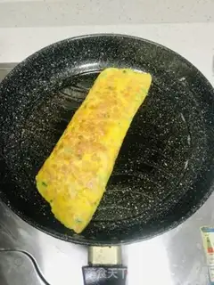 Make Ham and eggs step 10