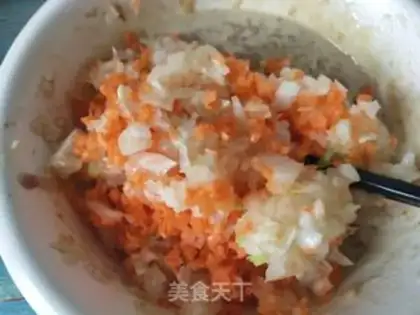 Make Donkey onion carrot bun step 3