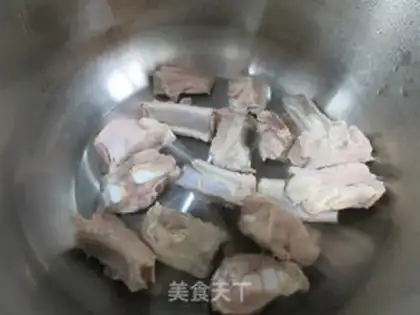 Make Home-cooked ribs step 3