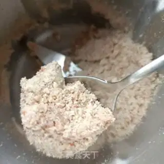 Make Meat and peanuts torn apart step 8