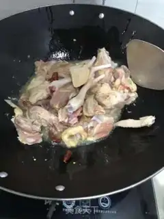 Make Red chicken step 1