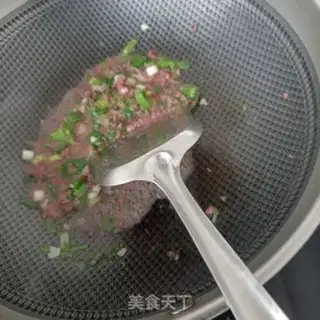 Make Scrambled onion eggs and shrimp sauce step 7