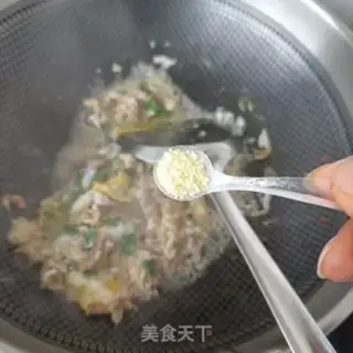 Make Scrambled onion eggs and shrimp sauce step 10