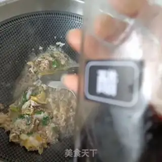 Make Scrambled onion eggs and shrimp sauce step 11