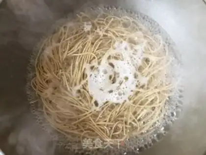 Make Tomato eggs for wheat noodles step 16