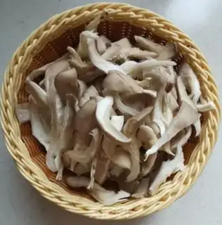 Make The mushrooms step 0