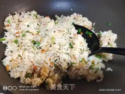 Make Soybean onion fried rice step 5