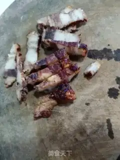 Make Cooking a barley knife and peeling noodles step 1