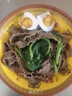 Make Cooking a barley knife and peeling noodles step 5