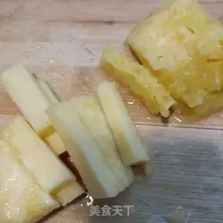 Make Sugar pineapple step 1