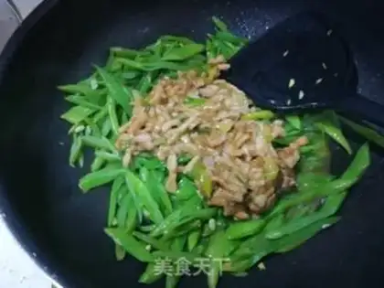 Make Fried bean horn step 8