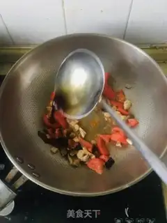 Make Tomato mushroom noodles step 1