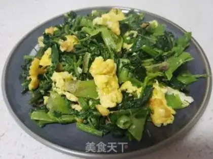 Make Spinach fried duck eggs step 4