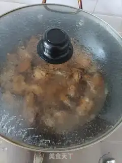 Make Red burning pig hands step 5