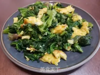 Make Spinach fried duck eggs step 5