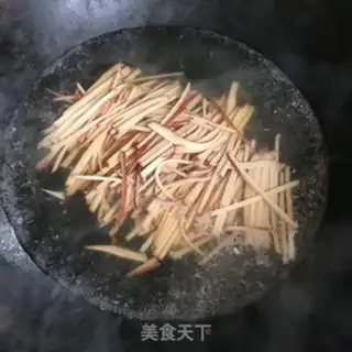 Make Eggs dry and fragrance step 1