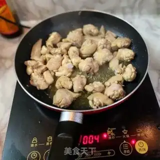 Make Hot chicken wings, potatoes step 3
