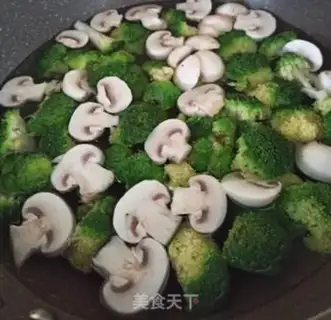 Make Sphinx with broccoli step 1