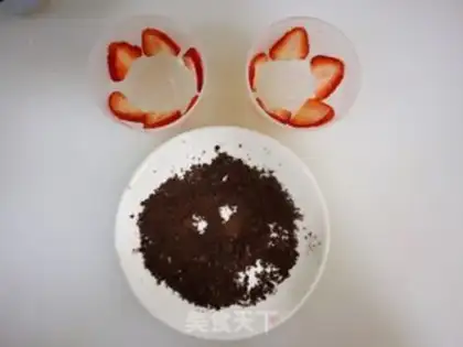 Make Strawberry milk pudding step 2