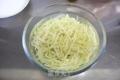 Make Eggs and pickles step 4