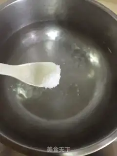 Make Boiled glass lettuce step 1