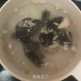 Make A deer, mushroom, chicken soup step 0