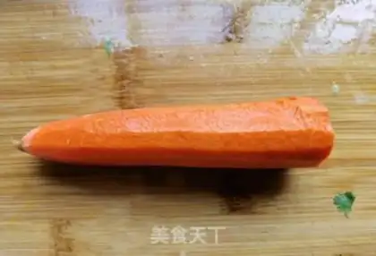 Make Carrot garlic and fried eggs step 0