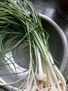 Make Garlic fried eggs step 0