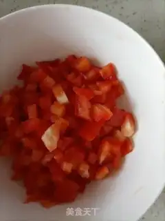 Make Plumbs, shrimp skin, fried eggs step 0