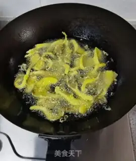 Make Pretzel mushrooms step 6