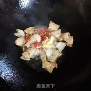 Make Peanut sprouts step 1