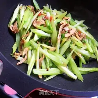 Make Fry, fried, celery step 8