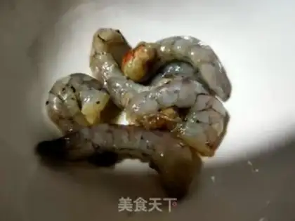 Make Eggs and shrimp spree step 3