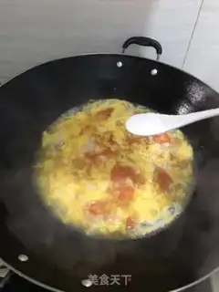Make Tomato silk egg soup step 4