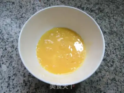 Make Sesame-smelt pie step 1