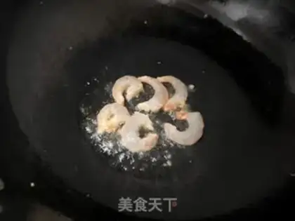 Make Eggs and shrimp spree step 4