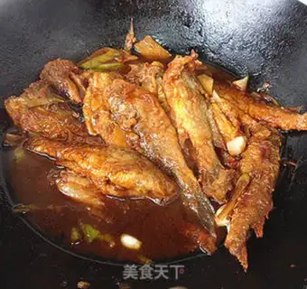 Make The yellowfish step 7