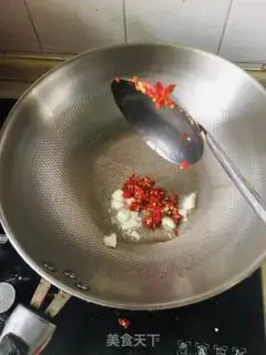 Make Scratch the peppers and lasagna step 1