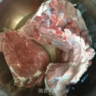 Make Onion beef curry step 0
