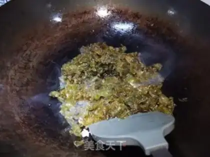 Make Burgundy soup step 1